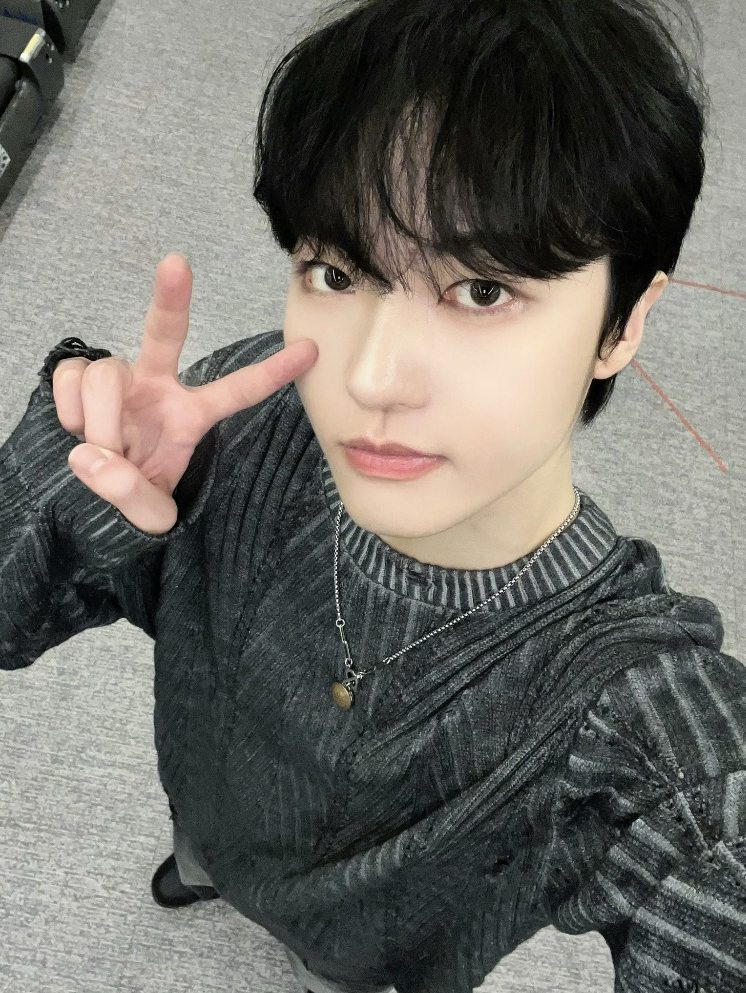 Recent activity shot of Junghoon (Xikers)