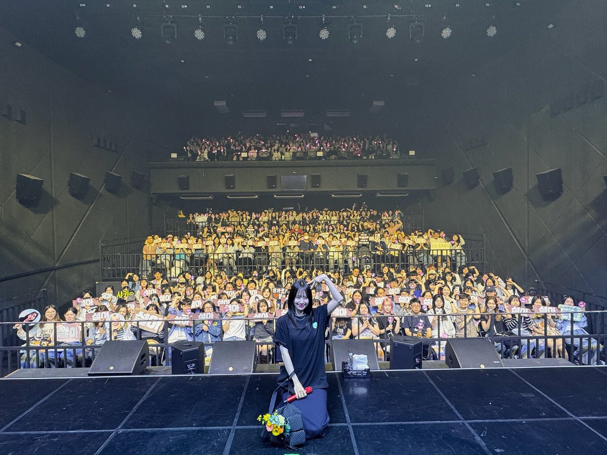 A moment captured by WJSN's fan