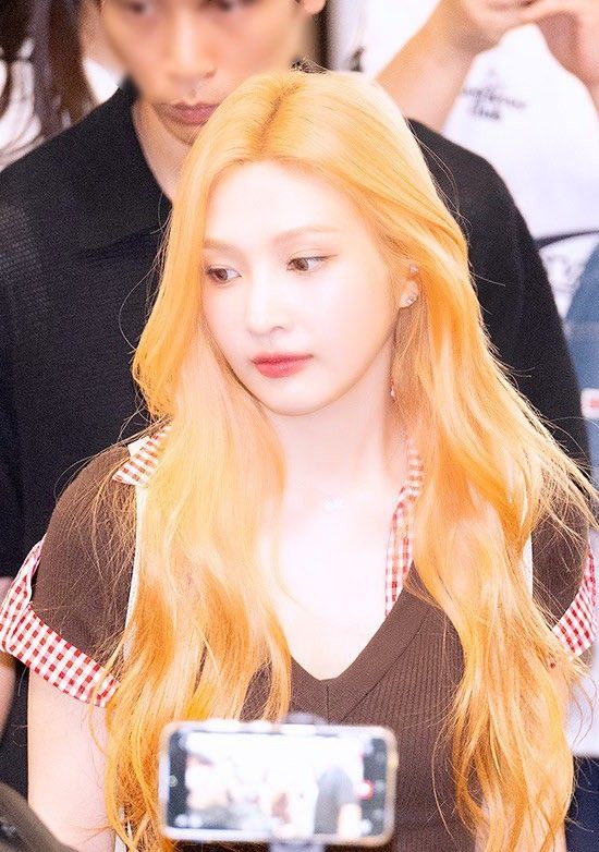 Recent activity shot of Joy (Red Velvet)