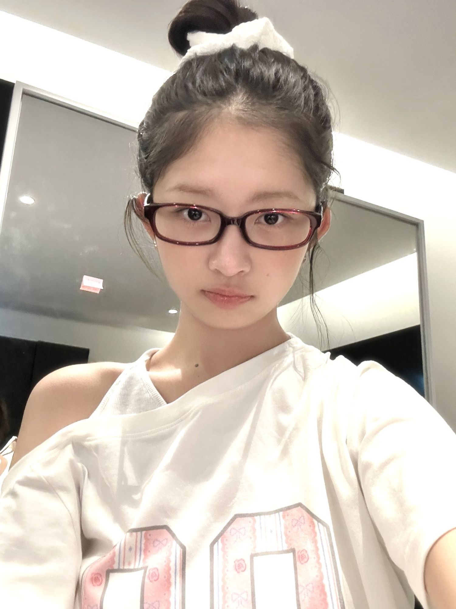 Latest photo of Rei (IVE)