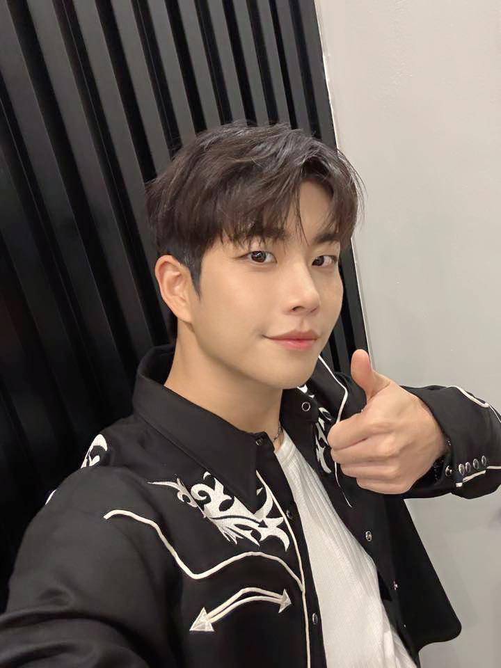 A moment captured by ASTRO's fan