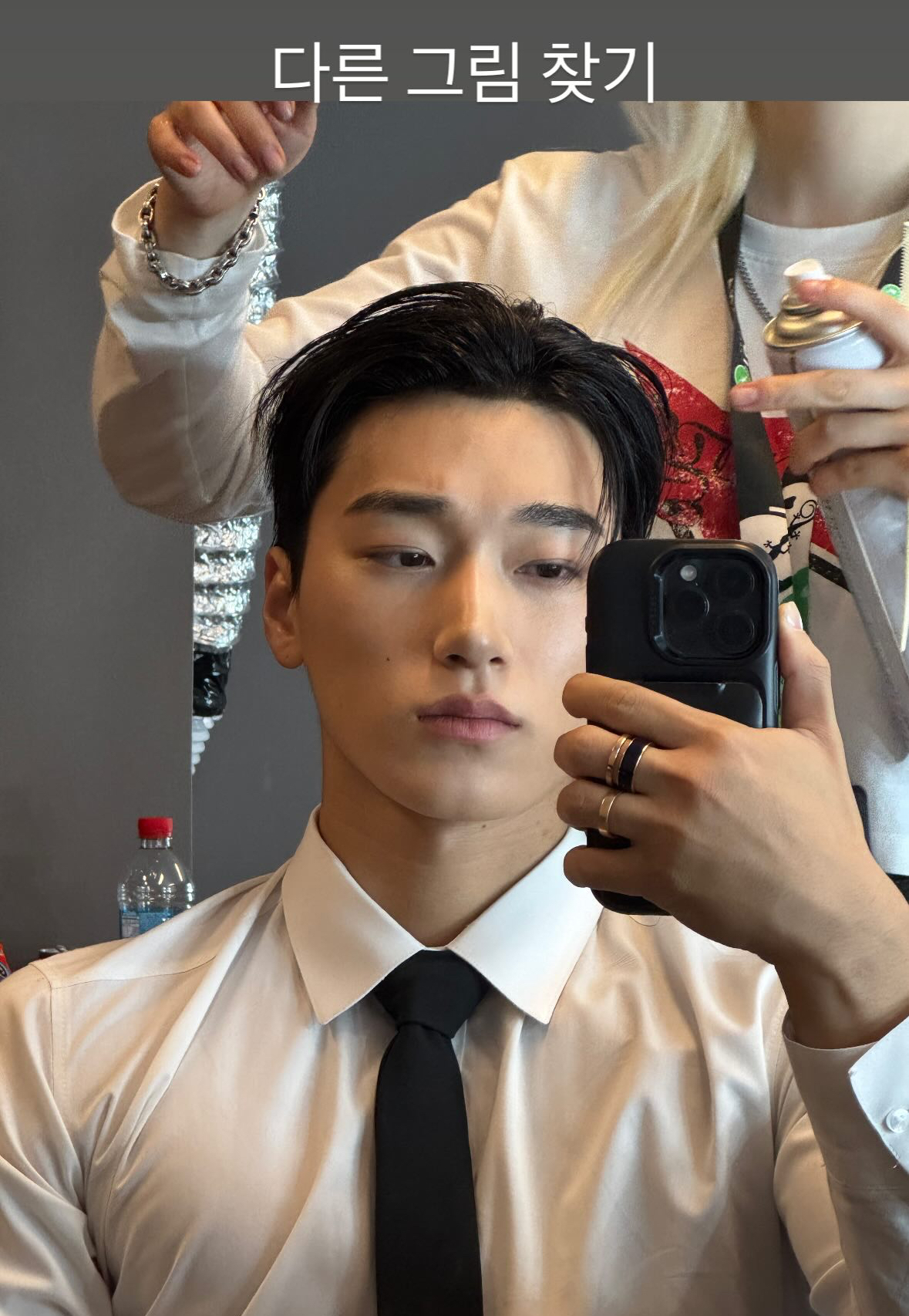 Behind-the-scenes cut of San (ATEEZ)