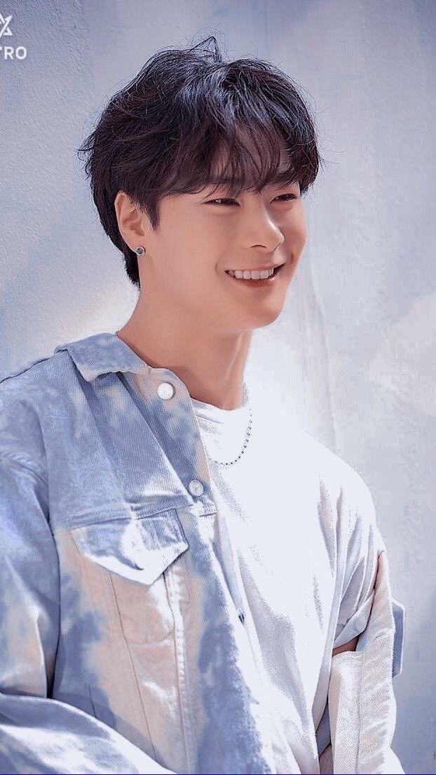 Latest photo of Moonbin (ASTRO)