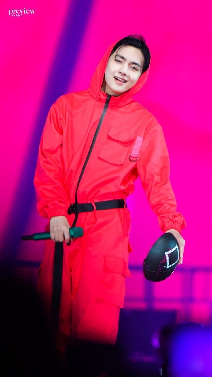 뷔 (방탄소년단)의 비하인드 컷