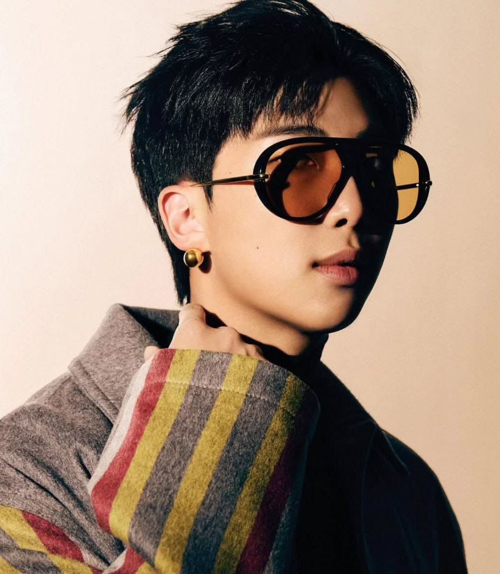 Foto aktivitas terbaru RM (BTS)