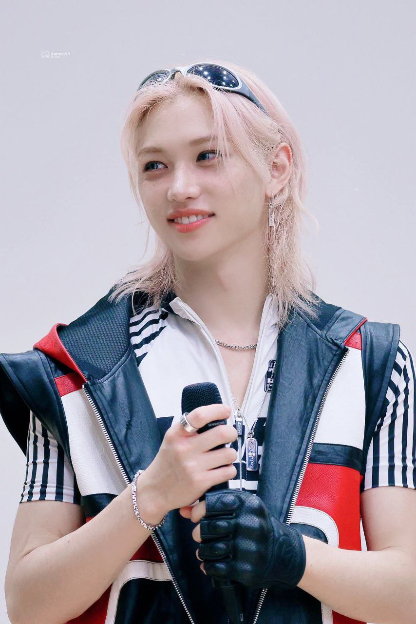 A moment captured by Felix (Stray Kids)'s fan