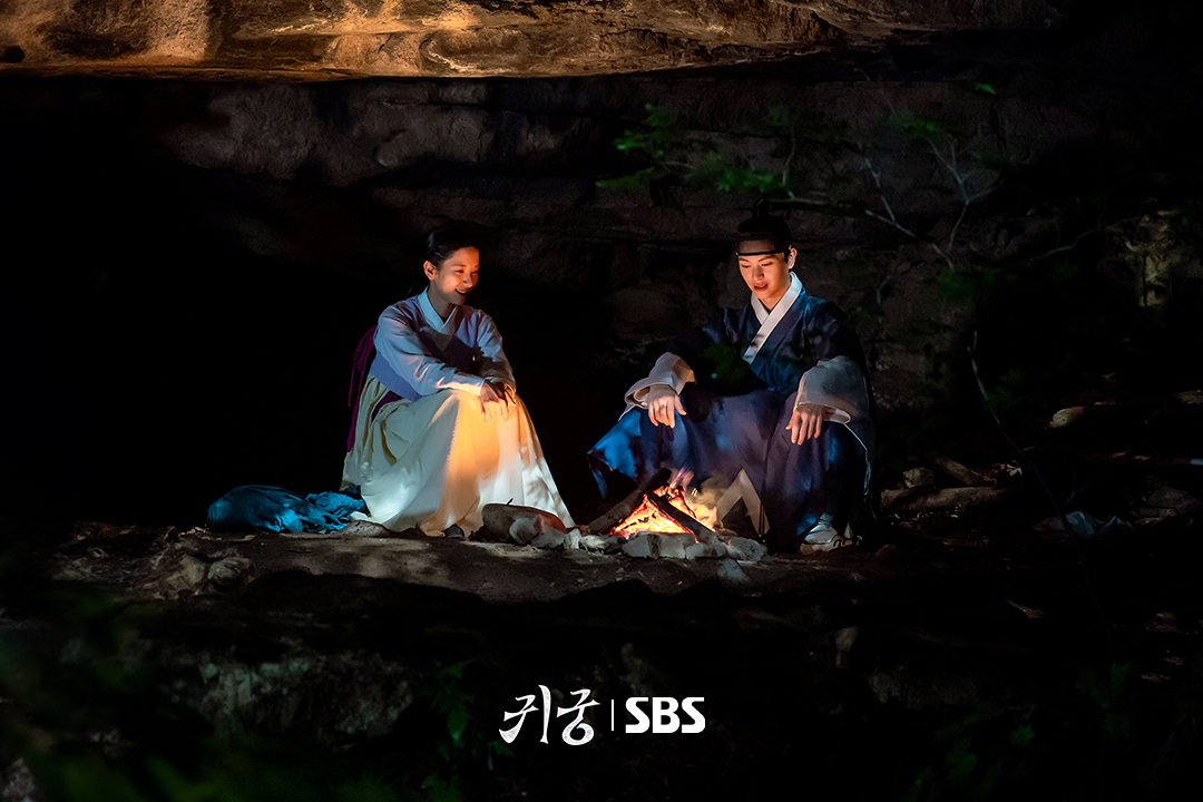 Behind-the-scenes cut of BTOB