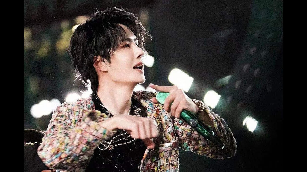A moment captured by Wang Yibo's fan
