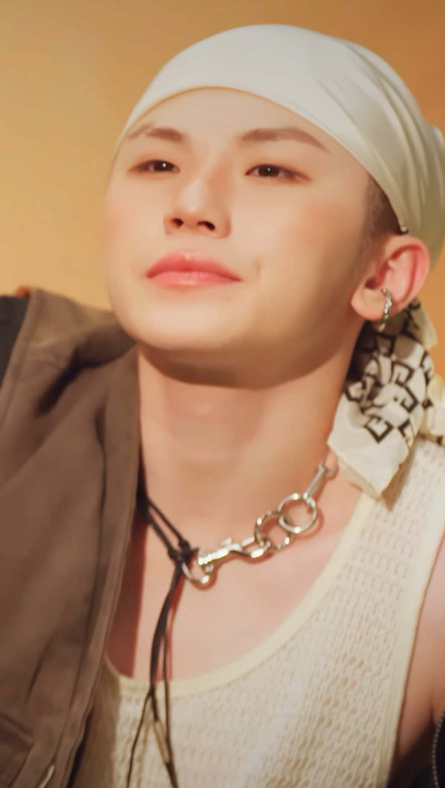 Woozi (SEVENTEEN)社区今天最受欢迎的壁纸
