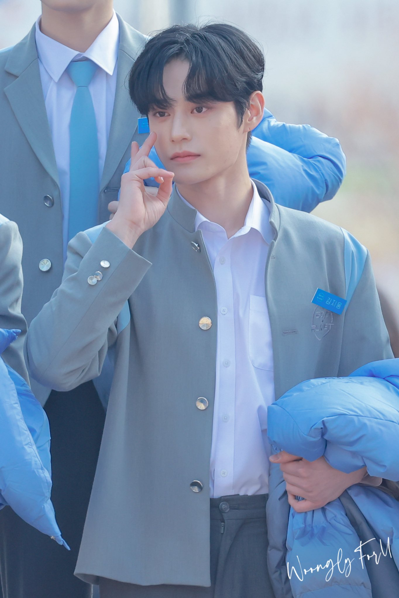 Behind-the-scenes cut of Kim Jiwoong (ZEROBASEONE)