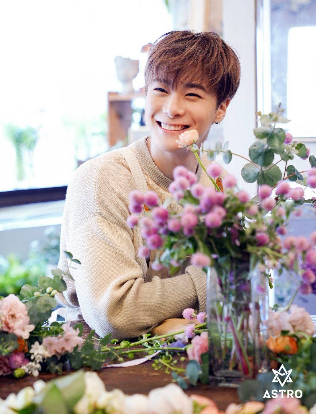 Latest photo of Moonbin (ASTRO)