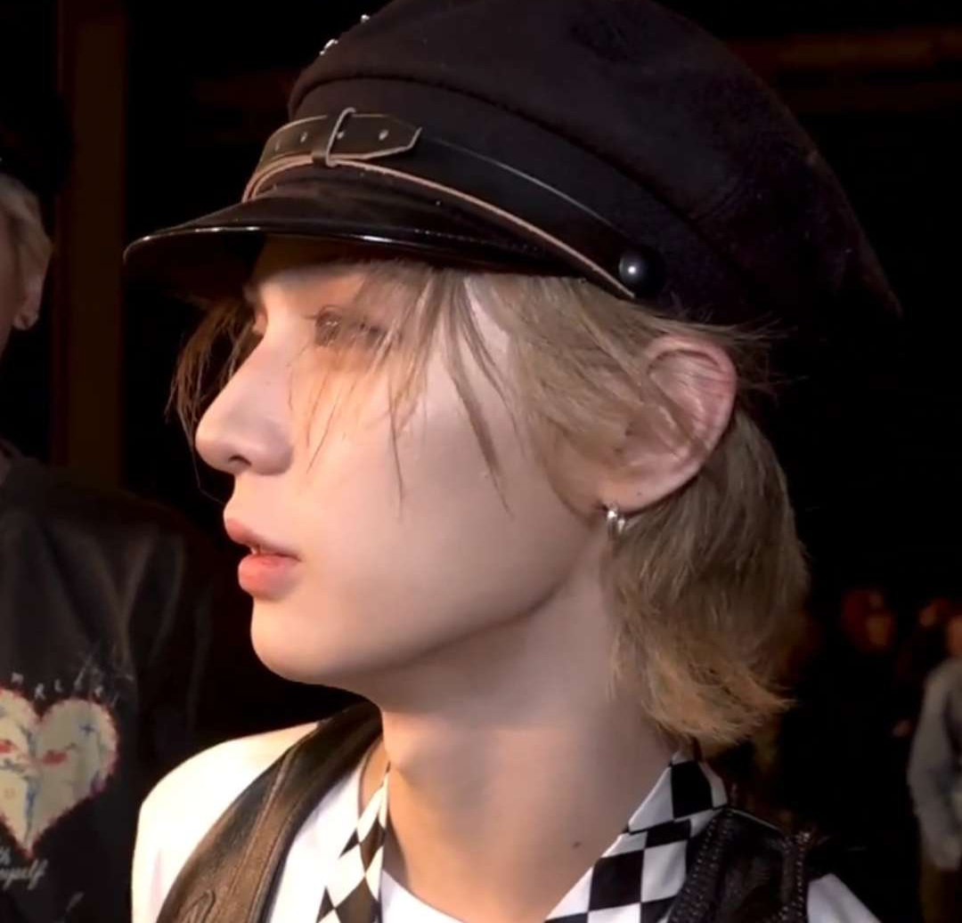 Behind-the-scenes cut of Leehan (BOYNEXTDOOR)