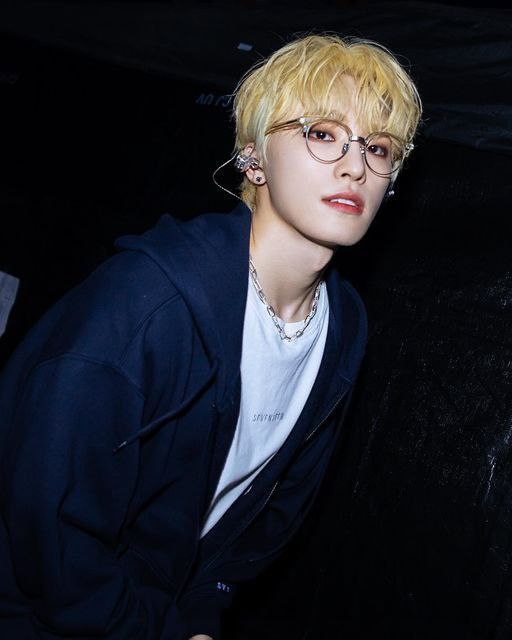 Behind-the-scenes cut of Dino (SEVENTEEN)