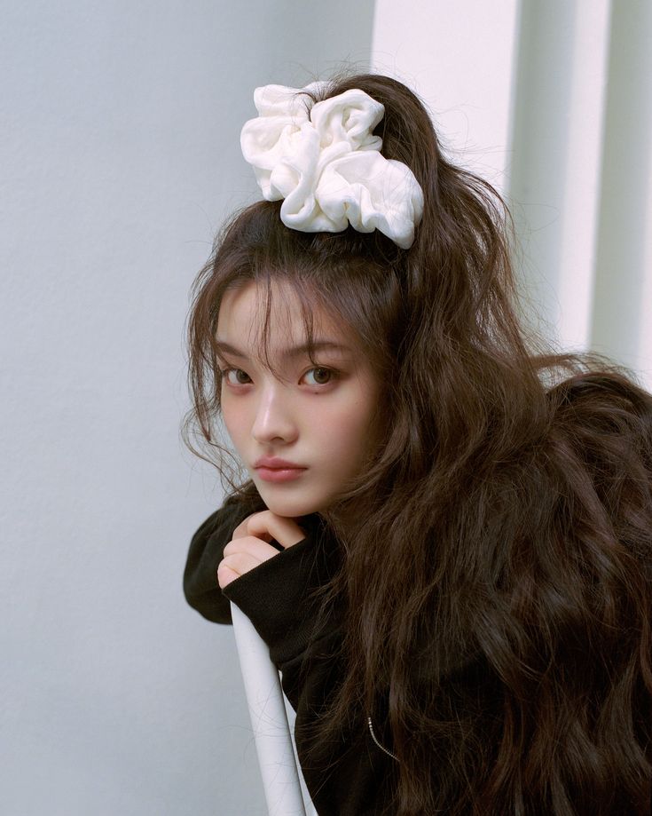 Behind-the-scenes cut of Iroha (ILLIT)