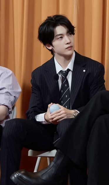 Fandom-recommended wallpaper image of Seok Matthew (ZEROBASEONE)