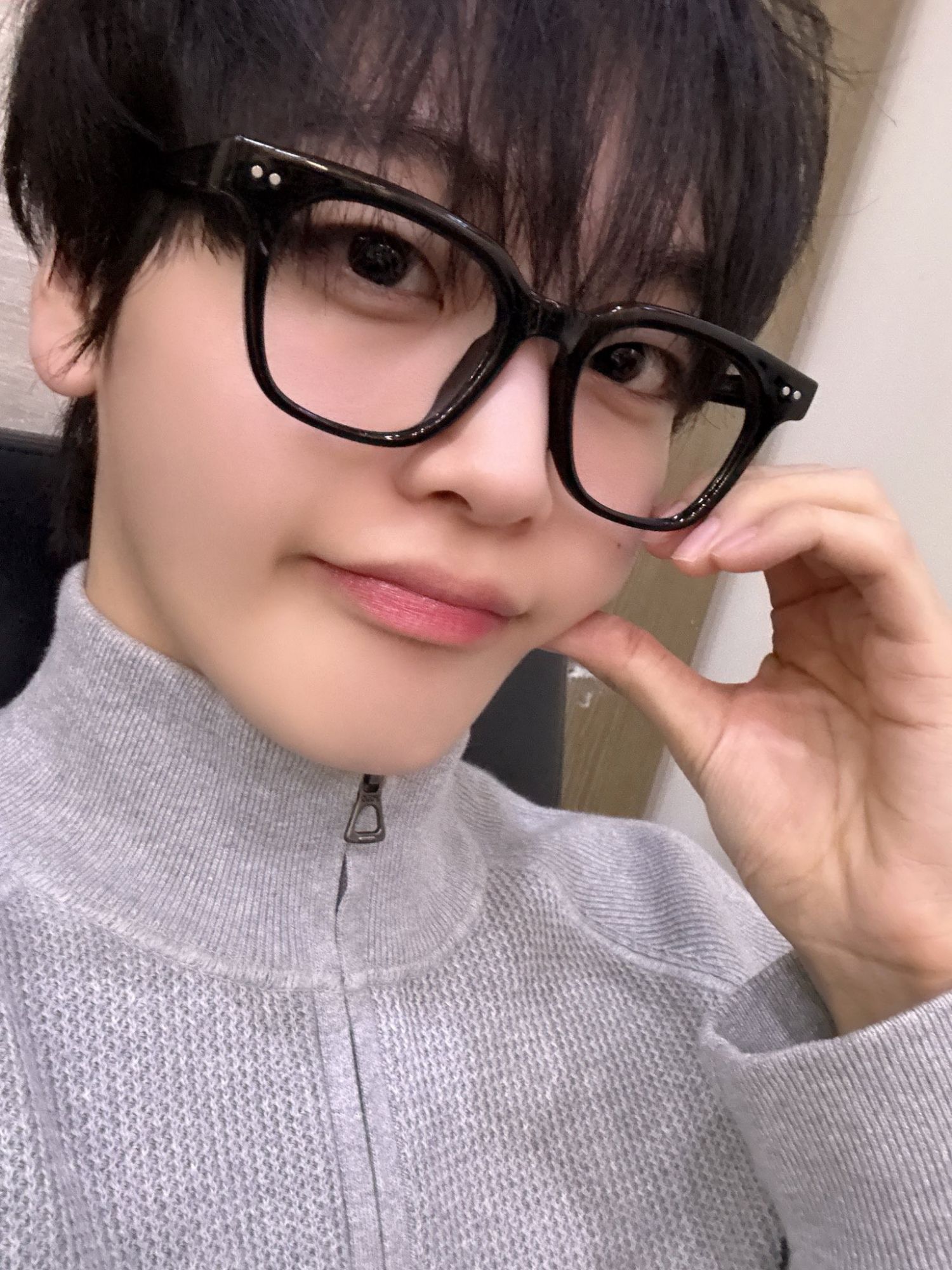 Behind-the-scenes cut of Hyeongjun (CRAVITY)