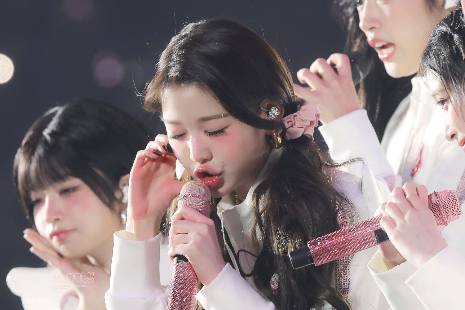 Latest photo of Jang Wonyoung (IVE)