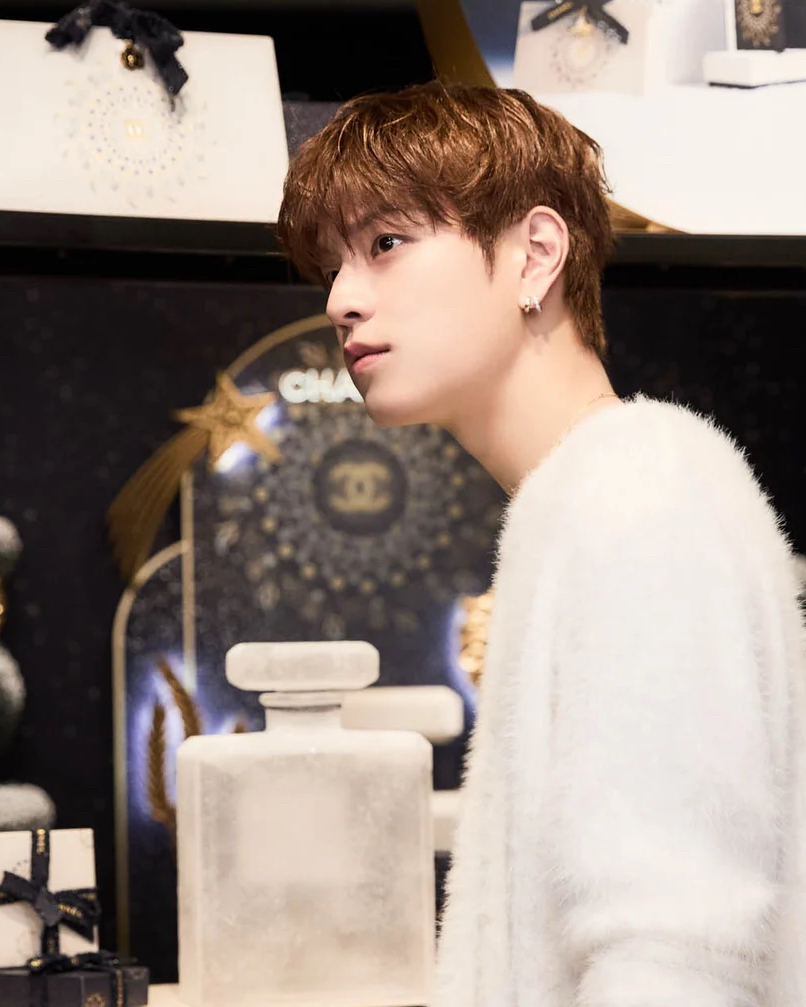 Behind-the-scenes cut of Seungmin (Stray Kids)