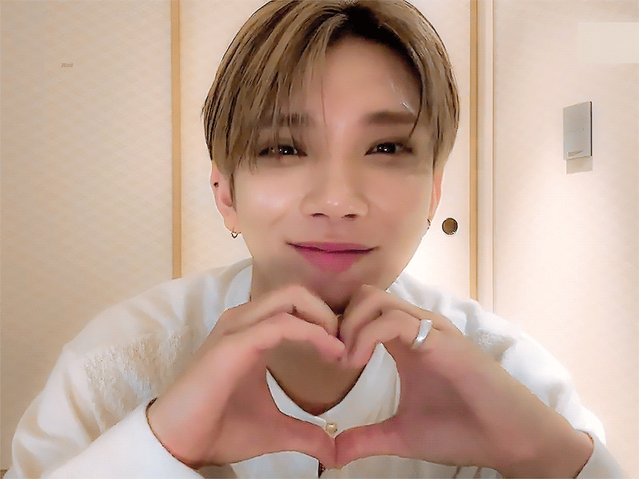 Latest photo of Joshua (SEVENTEEN)