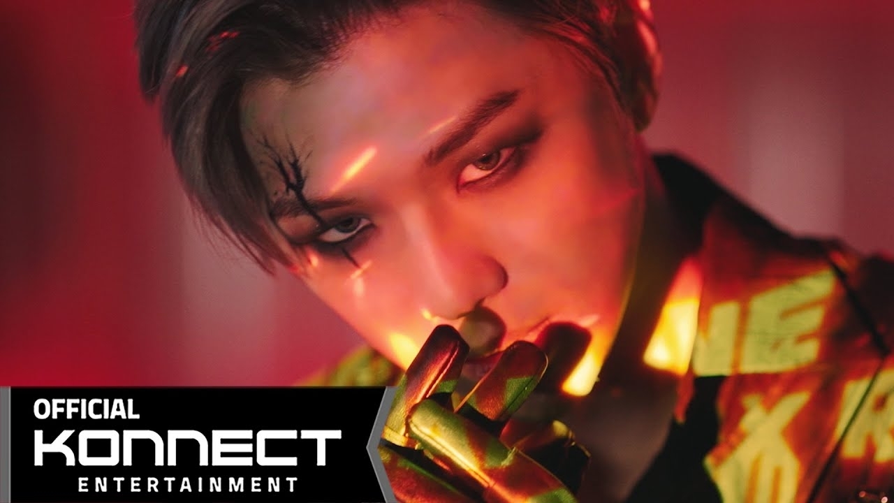 Behind-the-scenes cut of Kang Daniel
