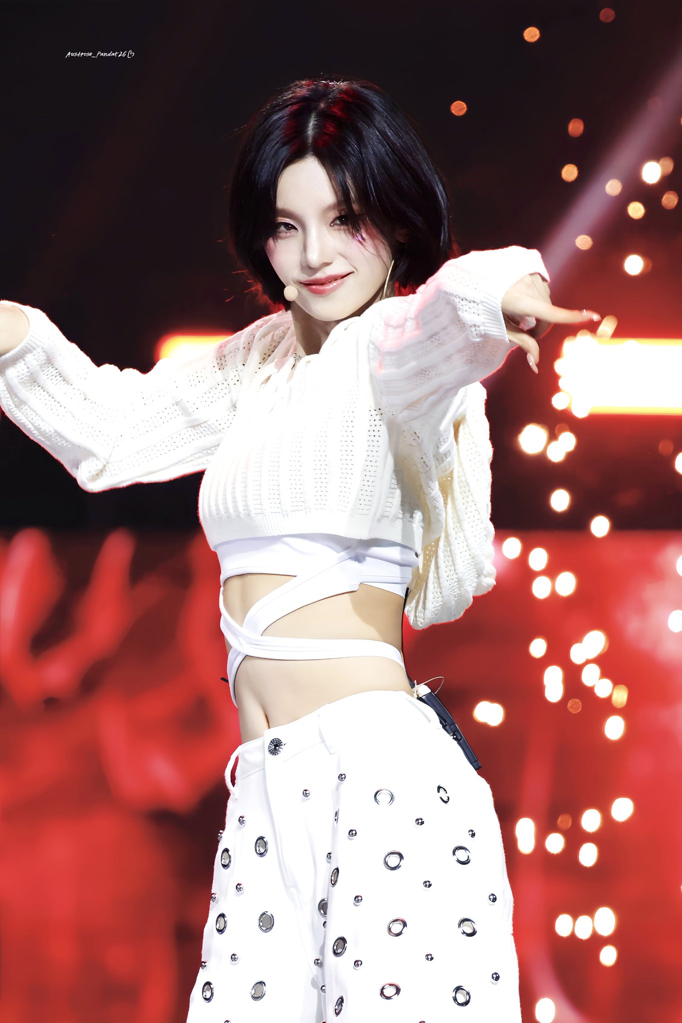 Latest photo of Yeji (ITZY)