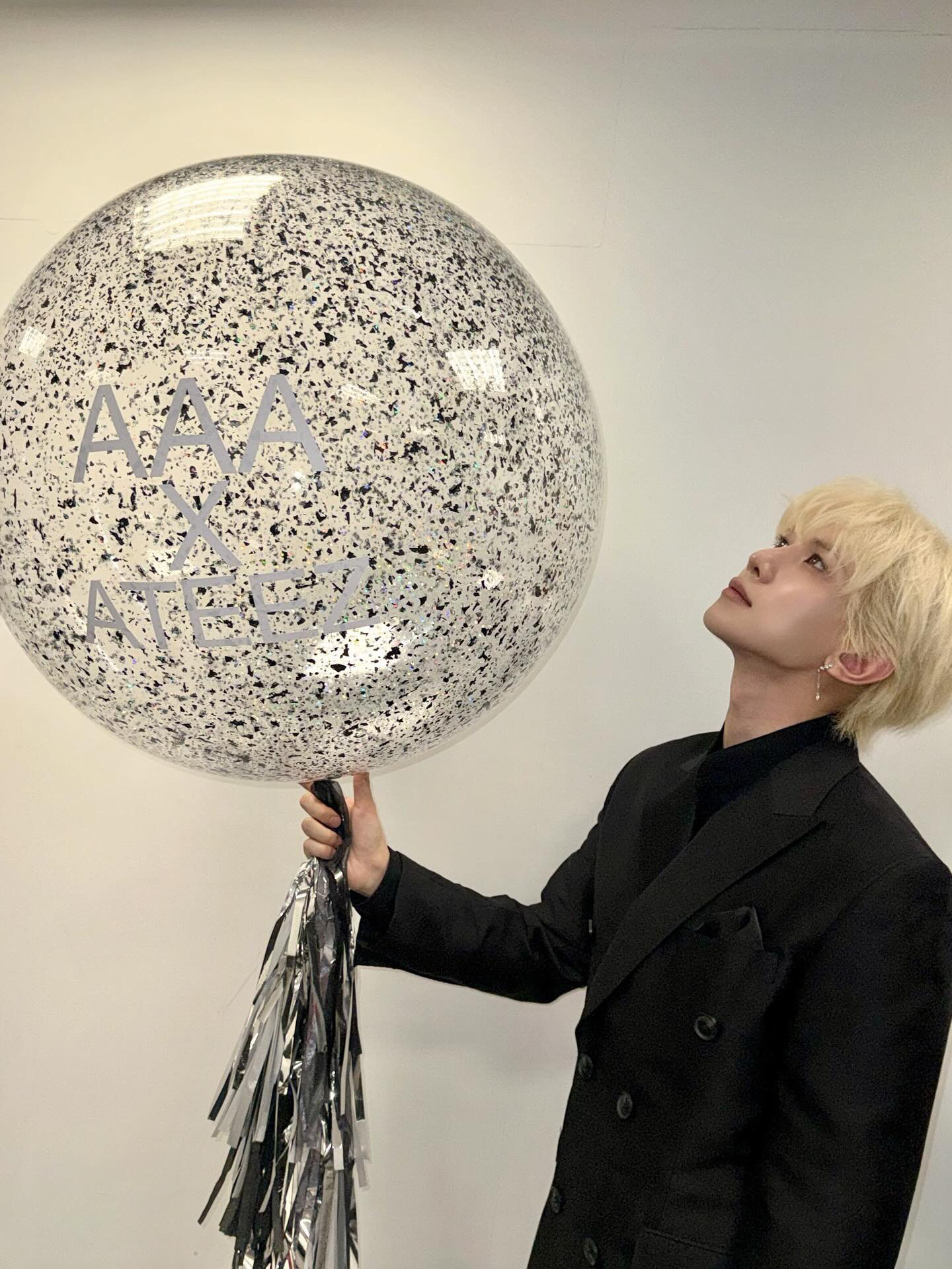 Recent activity shot of Yeosang (ATEEZ)