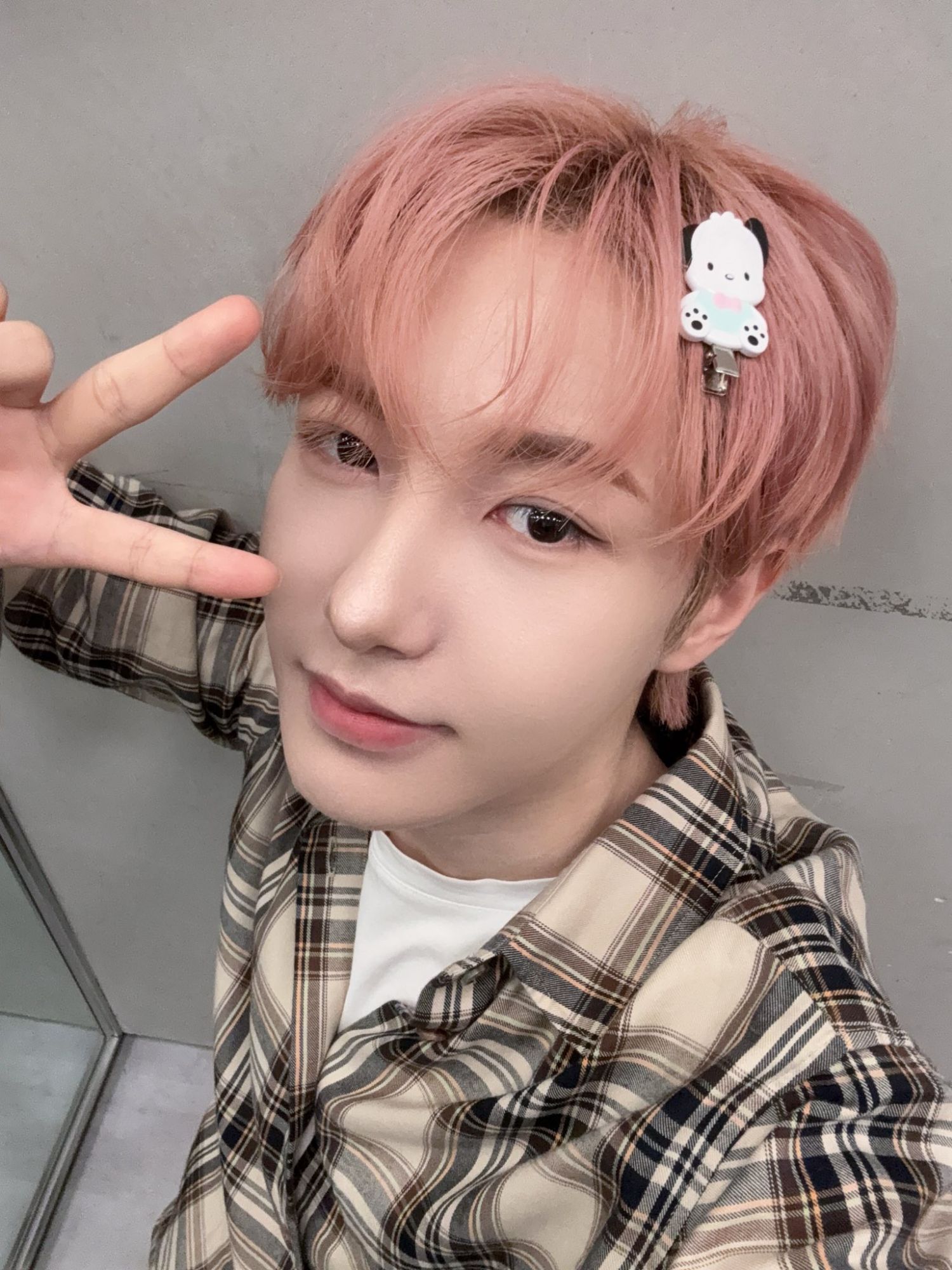 A moment captured by Renjun (NCT DREAM)'s fan