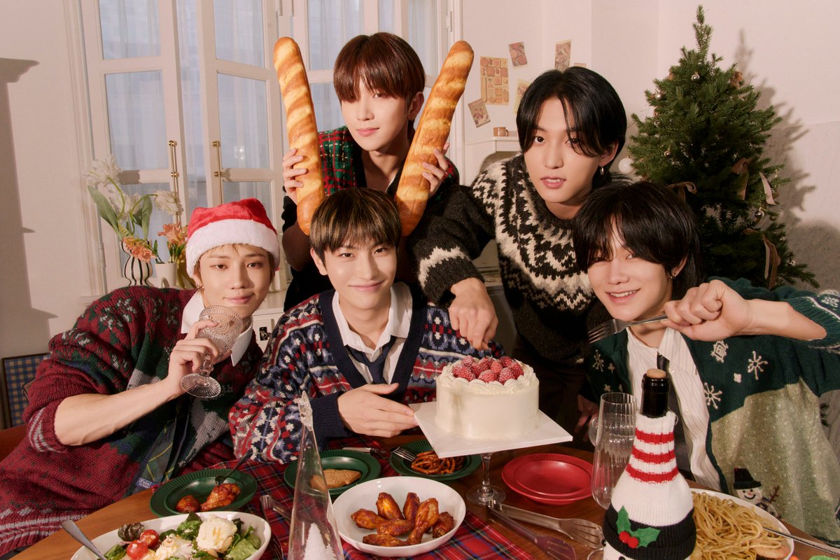 TNX의 최신 사진