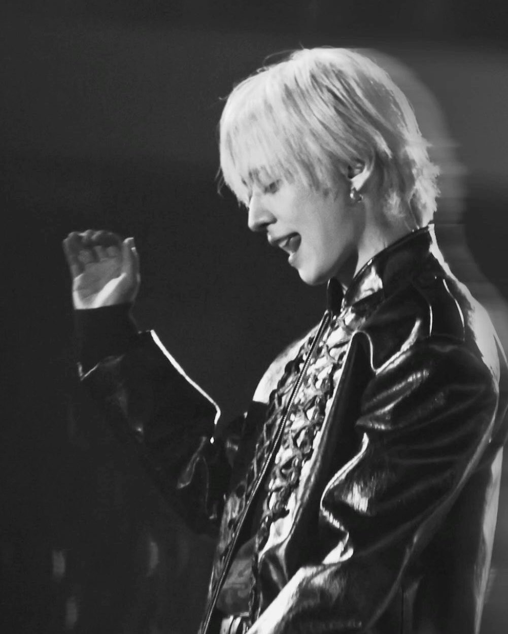 Latest photo of Lee Know (Stray Kids)