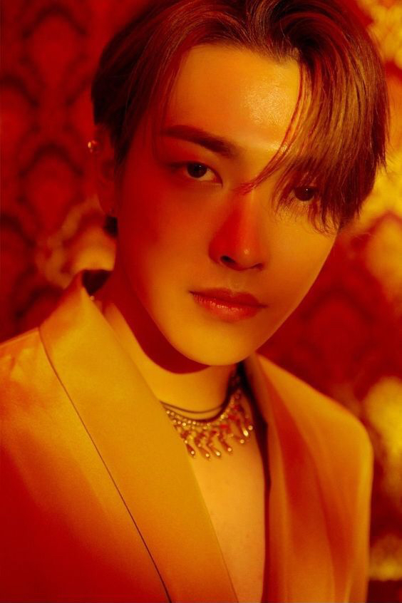 Recent activity shot of Hongjoong (ATEEZ)