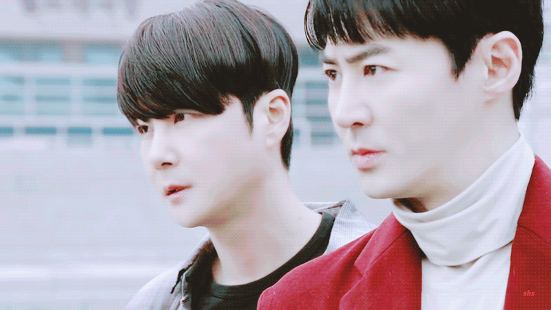 A moment captured by SHINHWA's fan