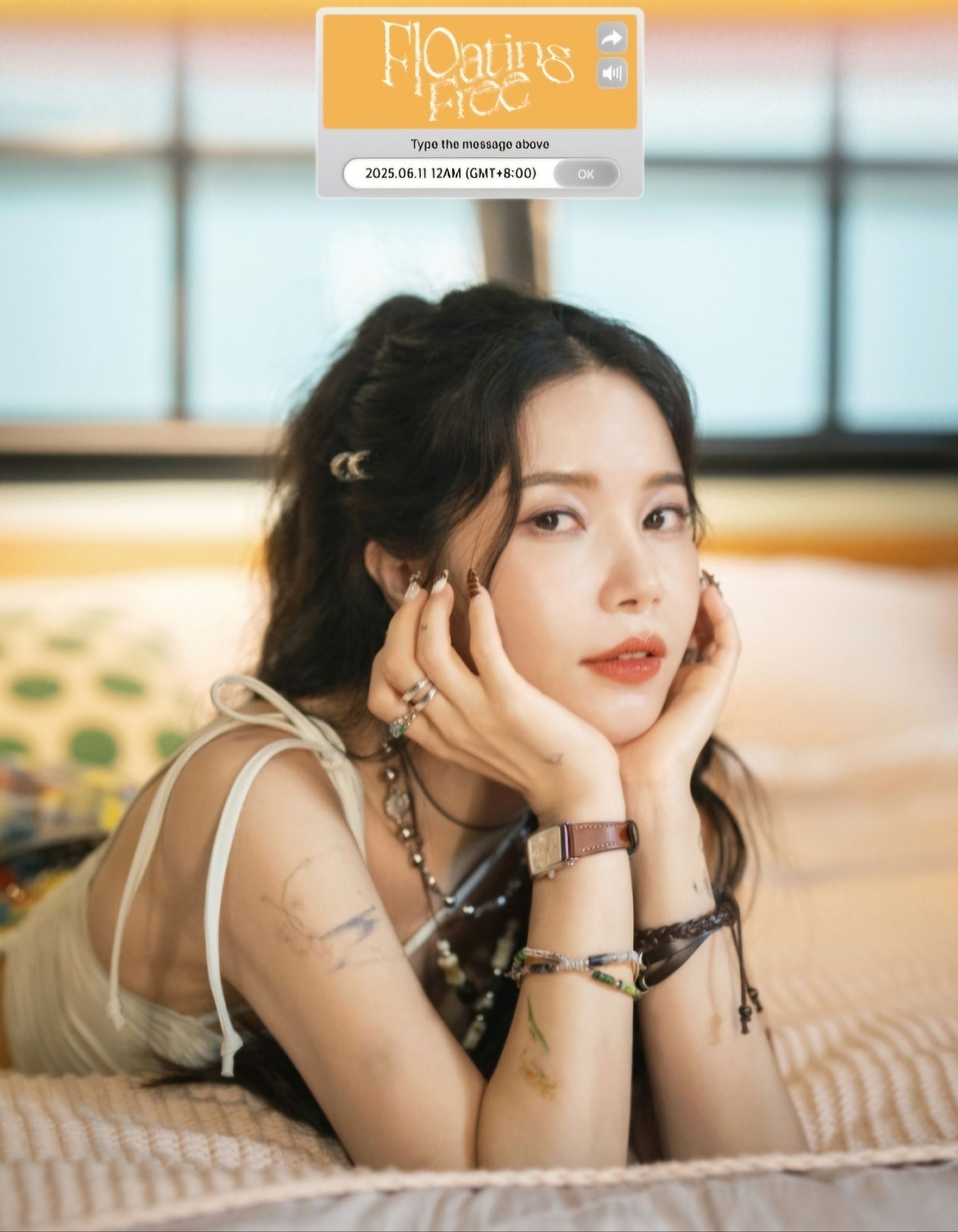 Latest photo of Solar (MAMAMOO)