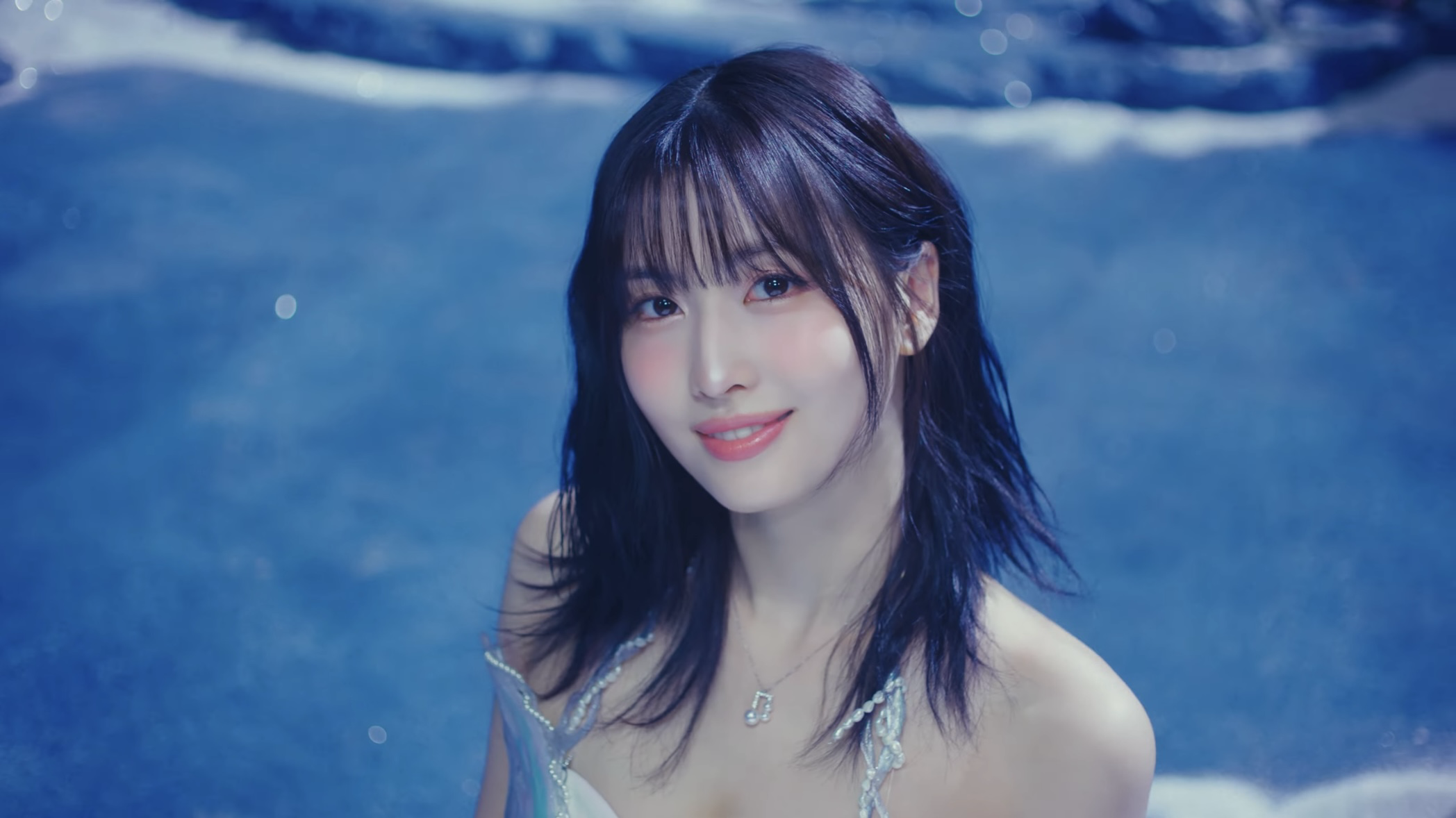 모모 (TWICE)의 비하인드 컷