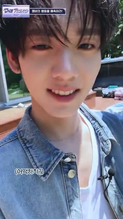 A moment captured by Han Yujin (ZEROBASEONE)'s fan