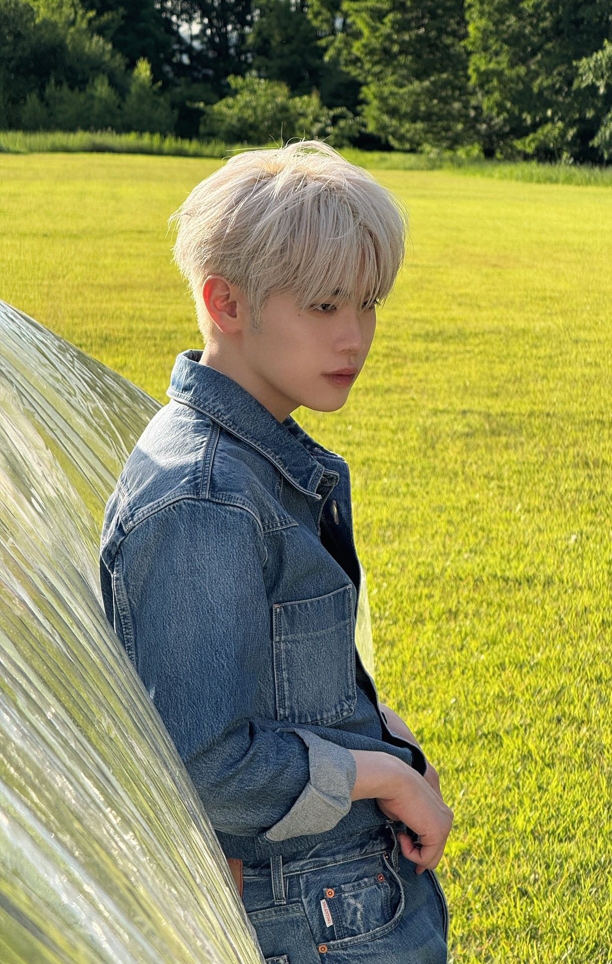 Recent activity shot of Kim Taerae (ZEROBASEONE)