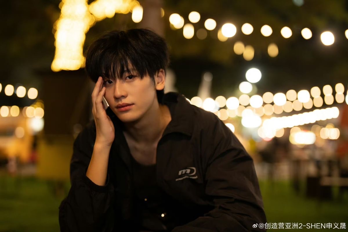 Behind-the-scenes cut of Shen (NexT1DE)