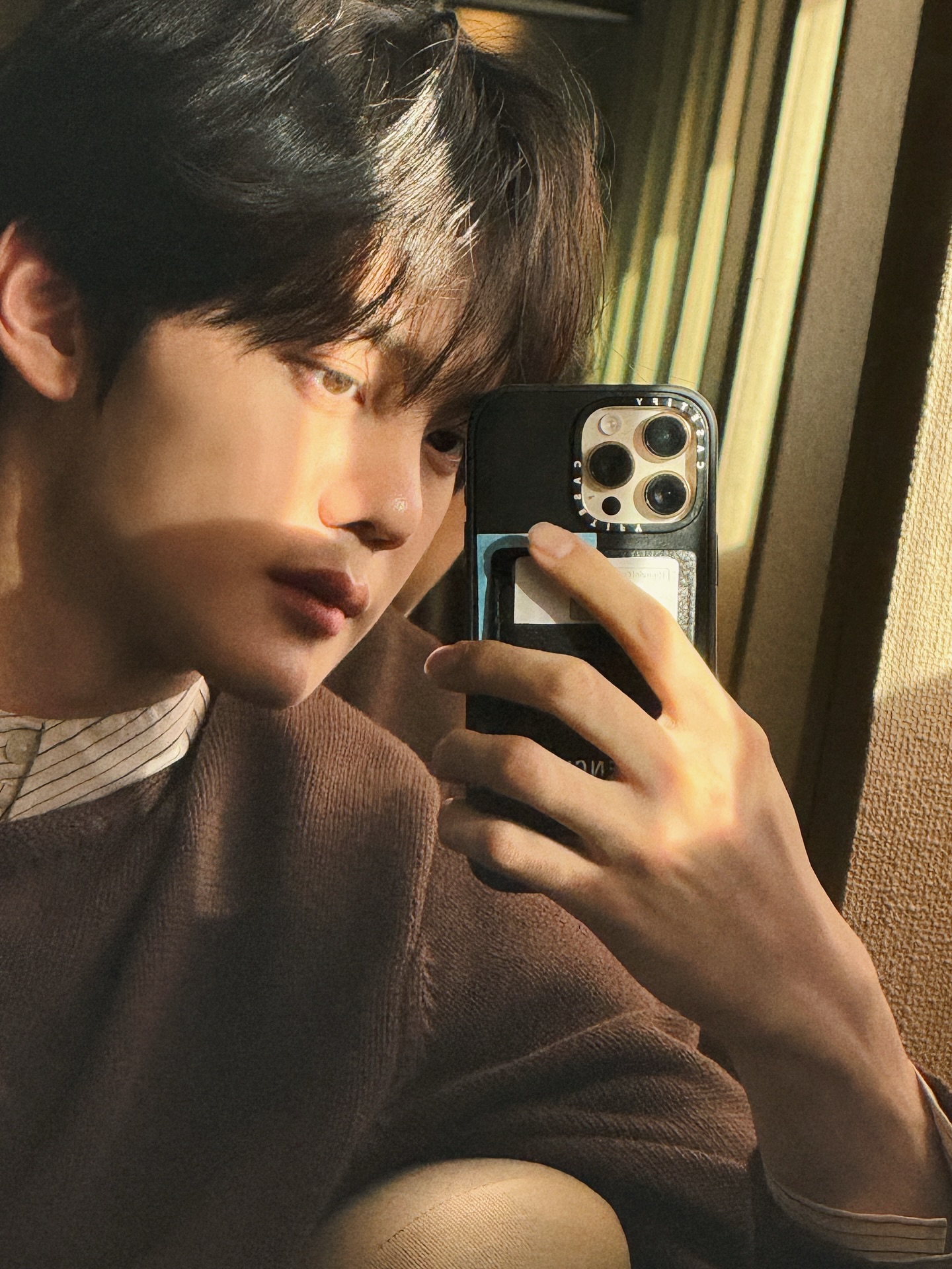 Recent activity shot of Kim Gyuvin (ZEROBASEONE)