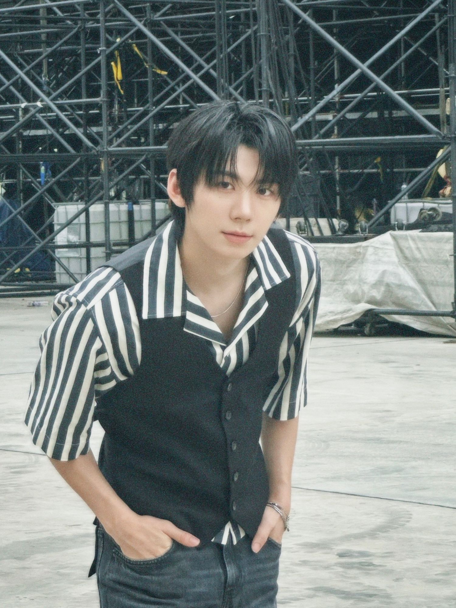 Behind-the-scenes cut of Park Han (AHOF)