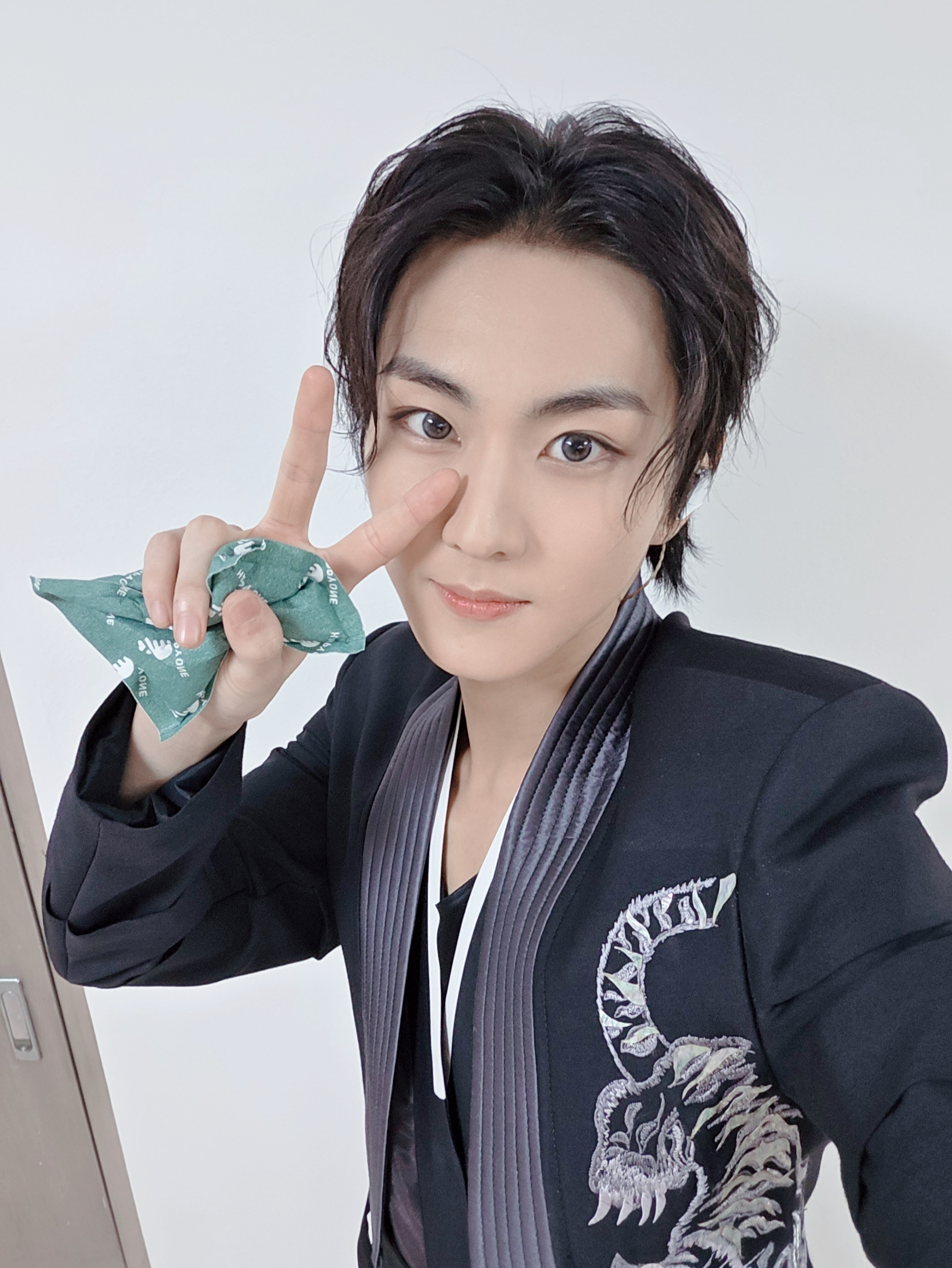 Latest photo of Jungwon (ENHYPEN)