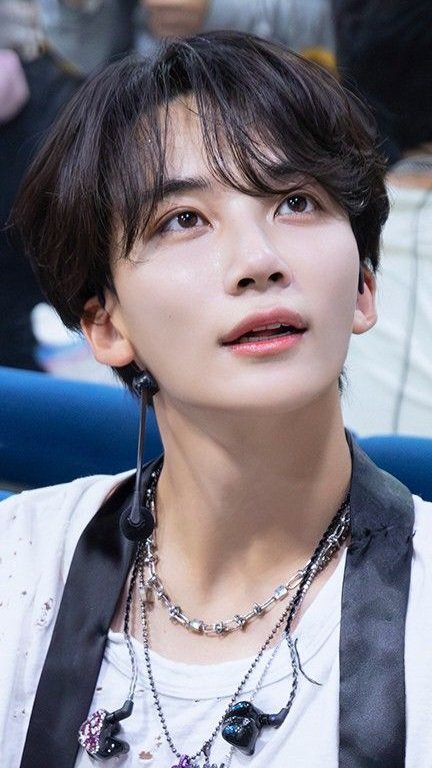 淨漢 (SEVENTEEN)的最新照片