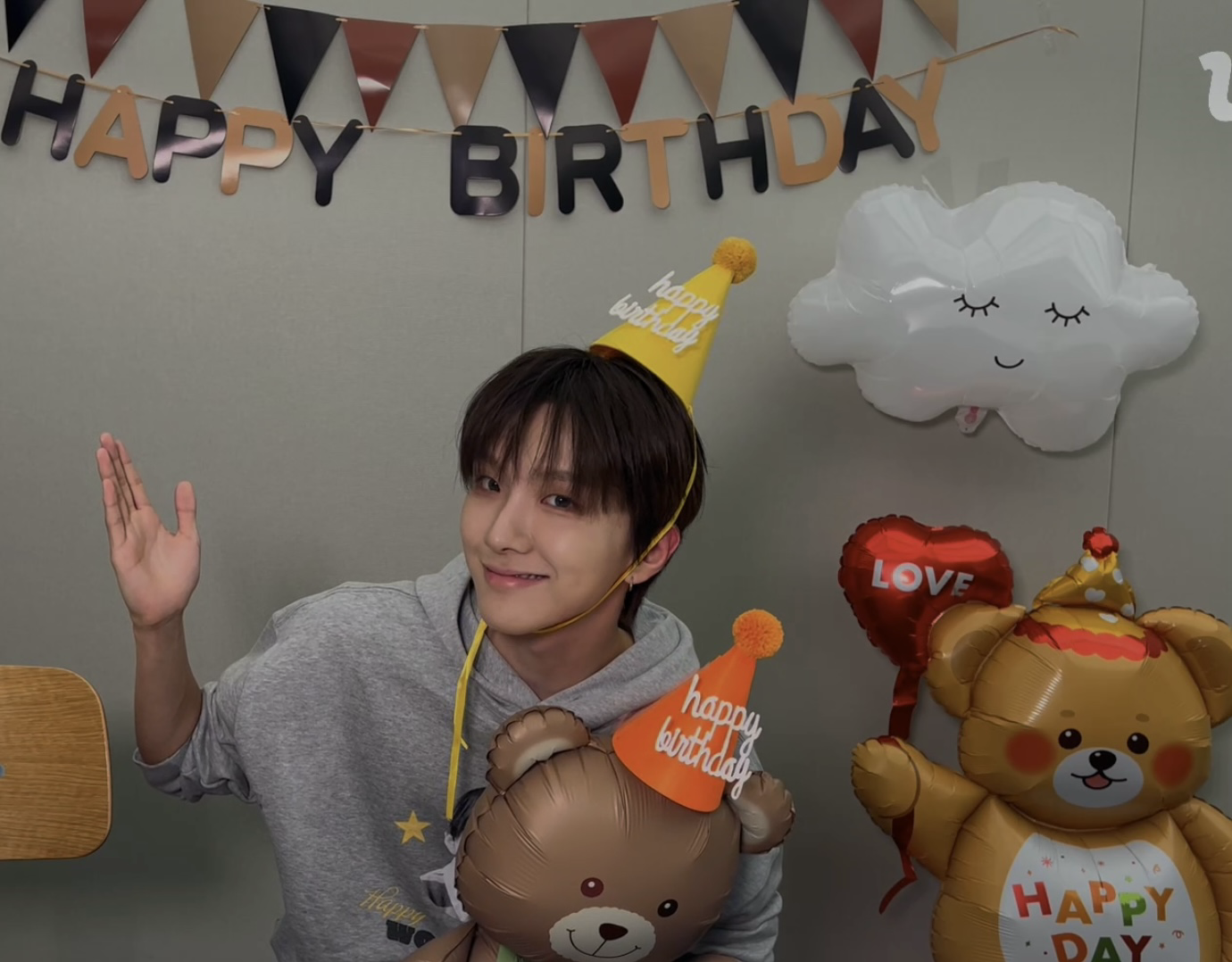 Behind-the-scenes cut of BOYNEXTDOOR