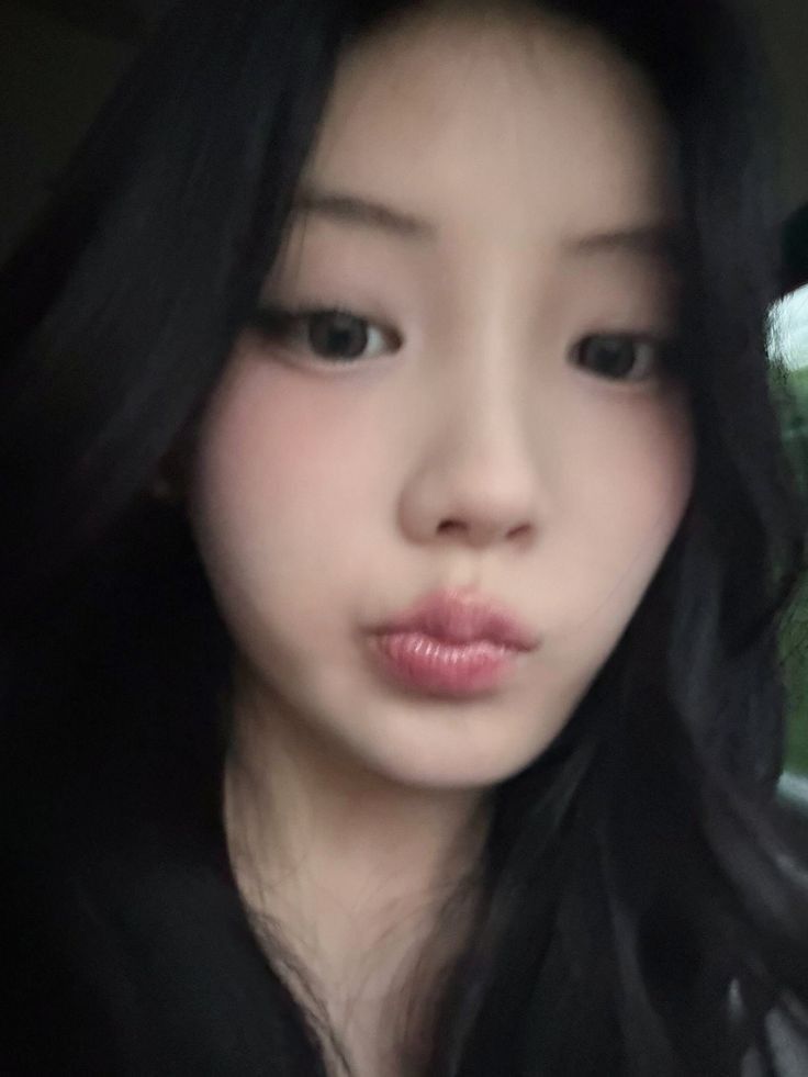 沅禧 (ILLIT)的幕后花絮