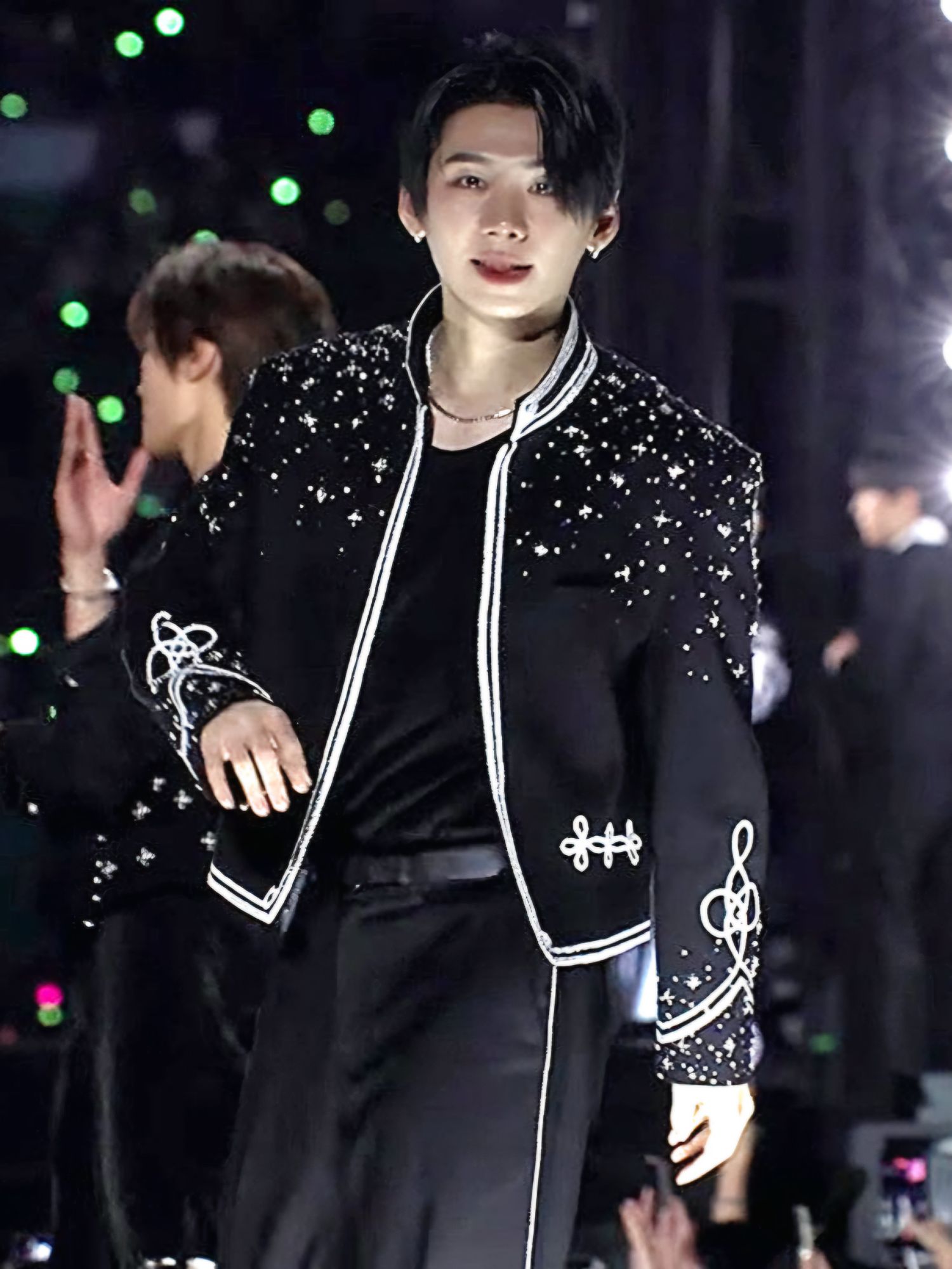 Behind-the-scenes cut of Park Han (AHOF)