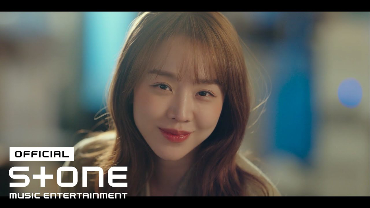 A moment captured by IZ*ONE's fan