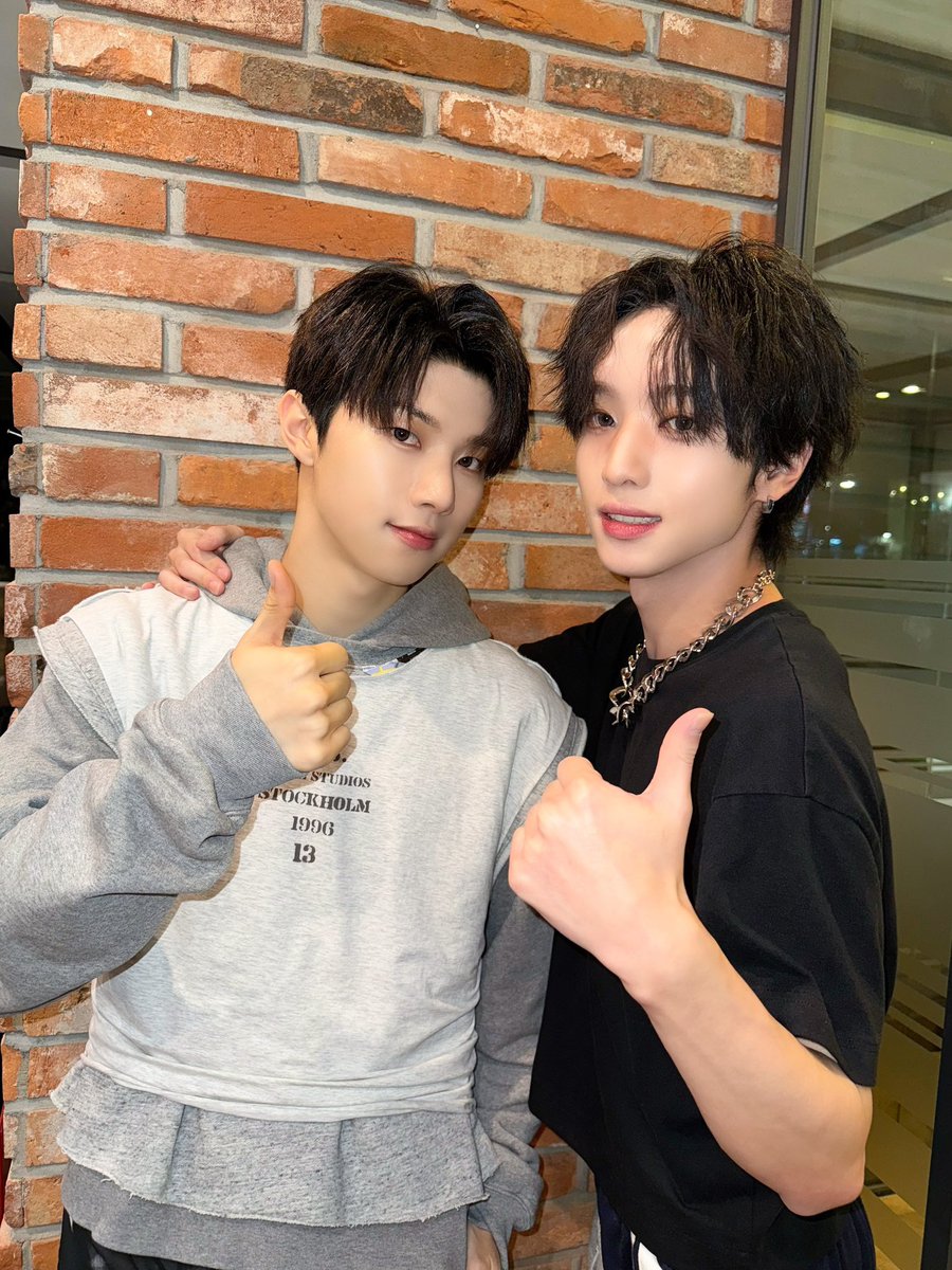 A moment captured by Xikers's fan