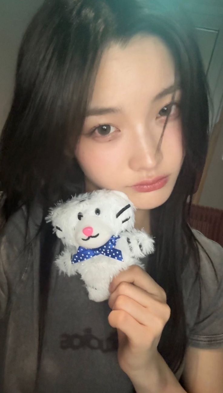 Latest photo of Iroha (ILLIT)