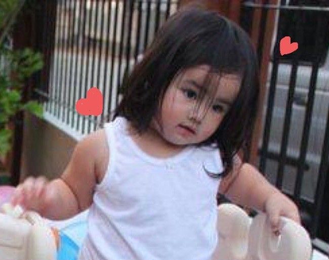 A moment captured by Elisia (UNIS)'s fan