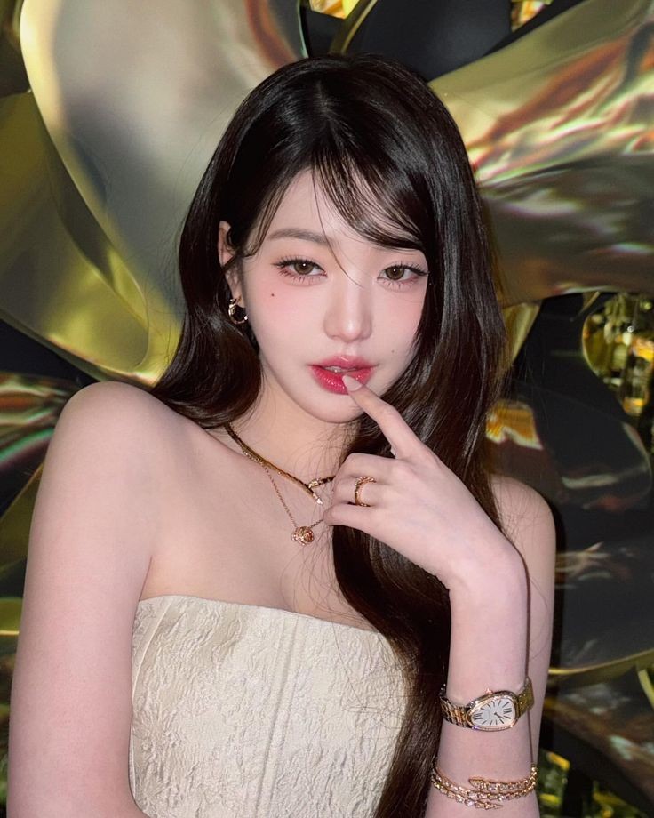 Latest photo of Jang Wonyoung (IVE)