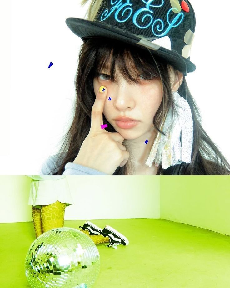 A moment captured by Yunah (ILLIT)'s fan