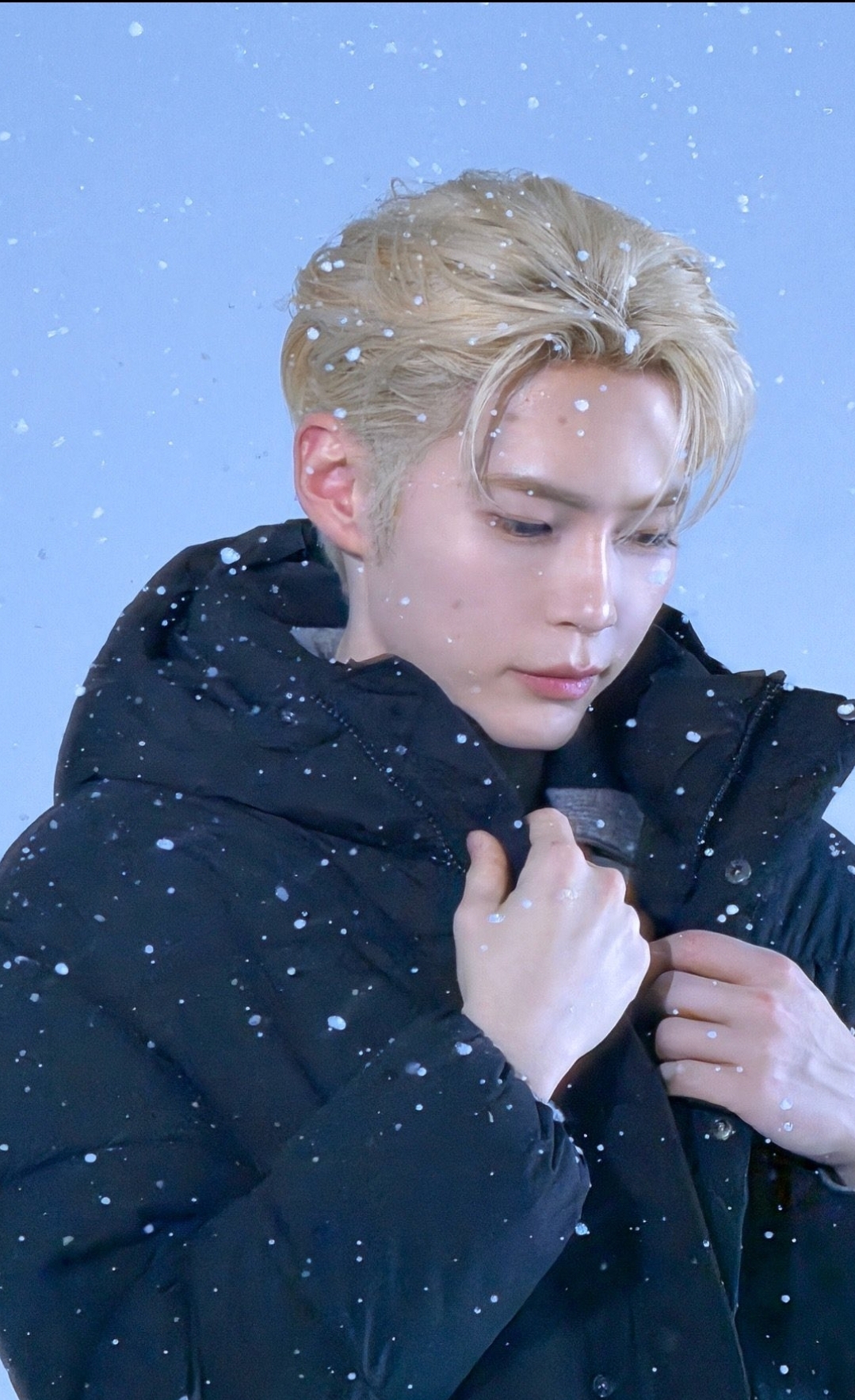 成韓彬 (ZEROBASEONE)的最新照片